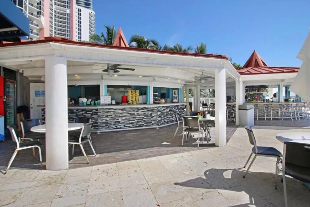 Alojamiento Con Balcon Hacia La Playa 115 Miami Beach Exteriér fotografie